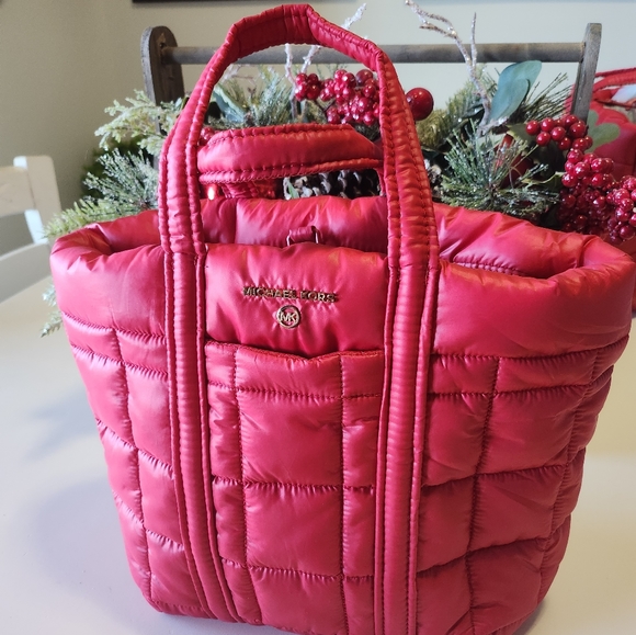 Michael Kors Handbags - Michael Kors Tote